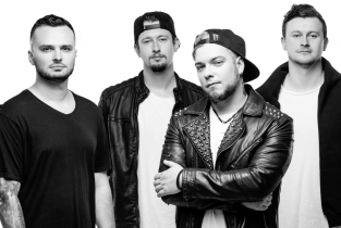 Гурт DETACH повертається з новою піснею про героїзм