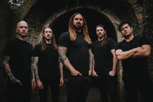 As I Lay Dying випустили новий міні-альбом та анонсують повноформатний