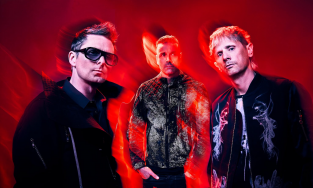 Muse випустили альбом, який досліджує теми космічних таємниць Muse випустили альбом, який досліджує теми космічних таємниць
