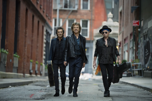 The Rolling Stones випустили два сингли з майбутнього альбому
