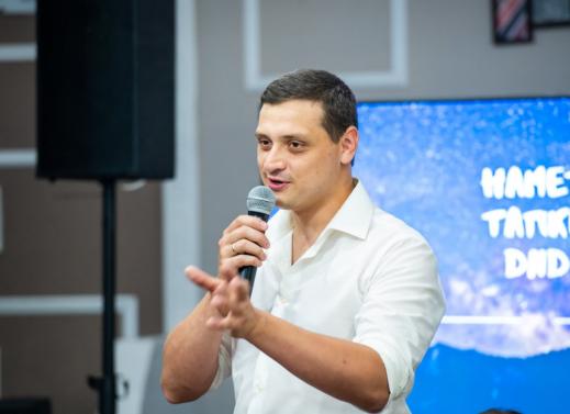 «Штучний інтелект — це вже Апокаліпсис, чи ще ні?» Юрій Прокопишин